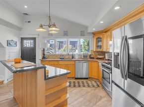 803 S 7th Street, Lindenhurst NY 11757