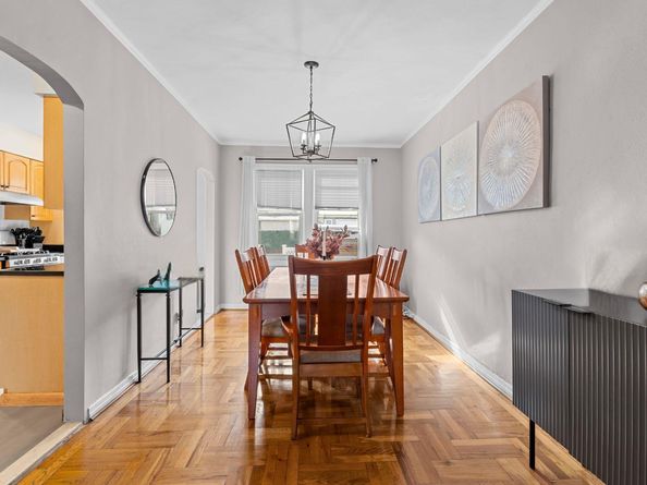 7338 52nd Road, Maspeth NY 11378