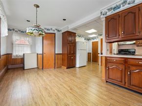 806 Clintonville Street, Whitestone NY 11357