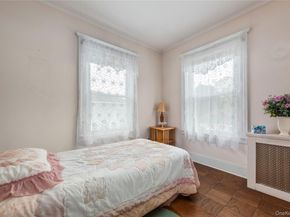 806 Clintonville Street, Whitestone NY 11357