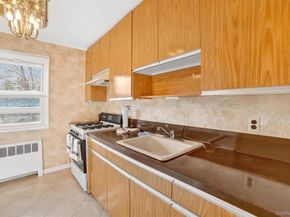 10 Dehaven Drive 2D, Yonkers NY 10703