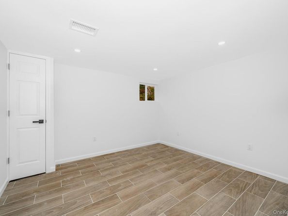 2874 Hempstead Lane, Wantagh NY 11793