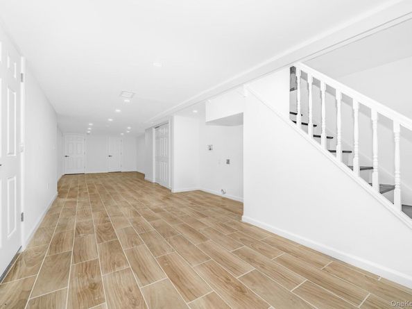 2874 Hempstead Lane, Wantagh NY 11793