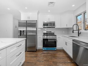 2874 Hempstead Lane, Wantagh NY 11793