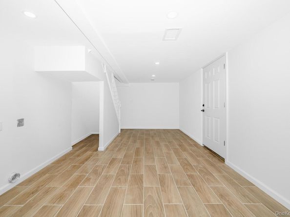 2874 Hempstead Lane, Wantagh NY 11793