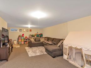 1027 Jerusalem Avenue 121, Uniondale NY 11553