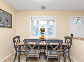 1027 Jerusalem Avenue 121, Uniondale NY 11553