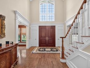 70 Keri Way, Woodbury NY 11797