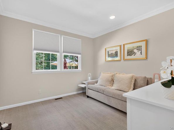 70 Keri Way, Woodbury NY 11797