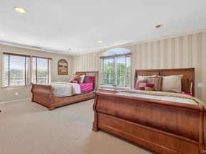 70 Keri Way, Woodbury NY 11797