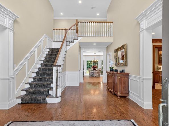 70 Keri Way, Woodbury NY 11797