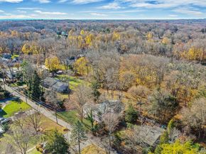 10 Sylvan Lane, Miller Place NY 11764