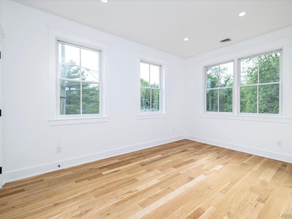 480 Ackerly Pond Lane, Southold NY 11971