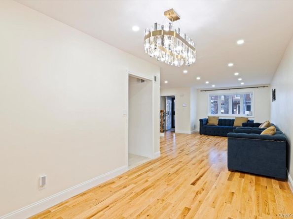 144-14 68th Avenue, Kew Garden Hills NY 11367