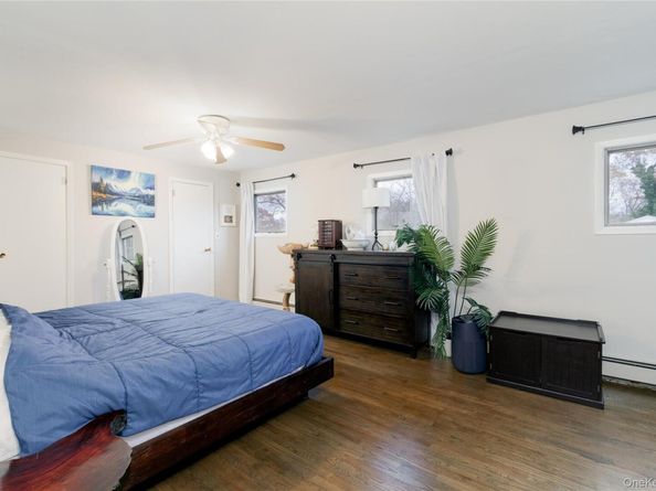 38 Manhasset Road, Sound Beach NY 11789