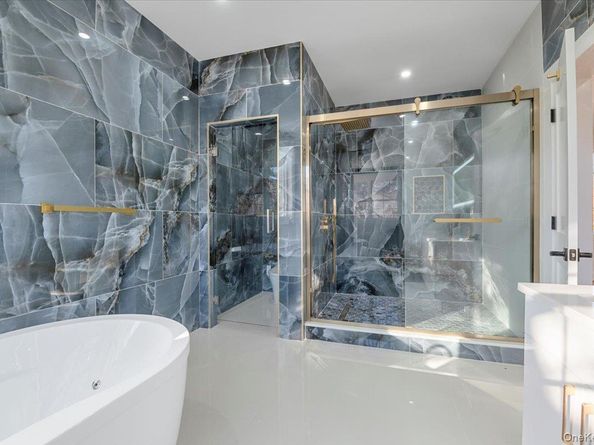 1130A Carlls Straight Path, Dix Hills NY 11746