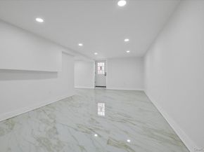 1130A Carlls Straight Path, Dix Hills NY 11746