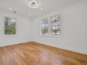 1130A Carlls Straight Path, Dix Hills NY 11746