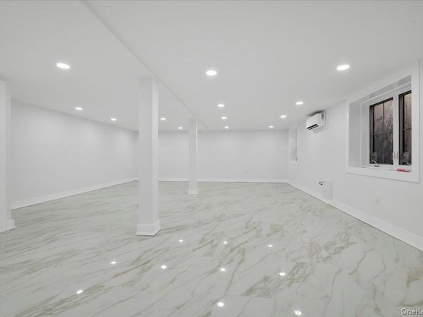 1130A Carlls Straight Path, Dix Hills NY 11746