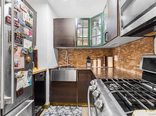 20 Wendell Street 39C, Hempstead NY 11550