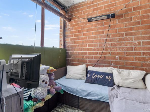 20 Wendell Street 39C, Hempstead NY 11550