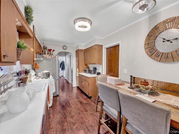 72 Park Avenue, White Plains NY 10603