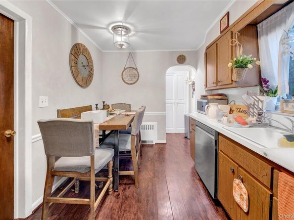 72 Park Avenue, White Plains NY 10603