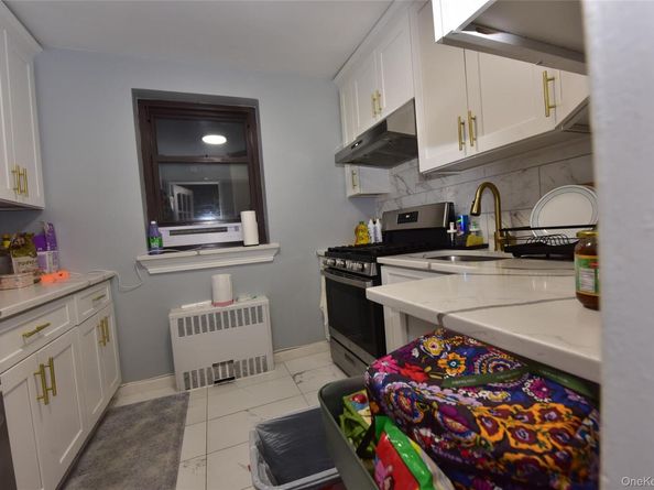 87-50 204 Street B74, Hollis NY 11423