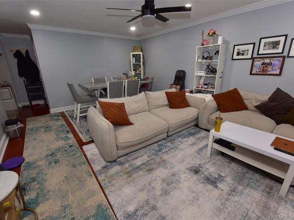 87-50 204 Street B74, Hollis NY 11423