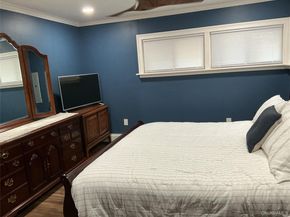 29 Cottonwood Lane, Westbury NY 11590