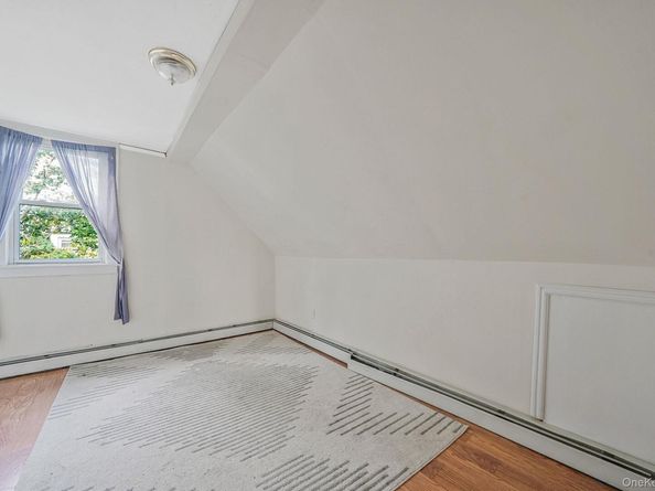19 4th Avenue, East Rockaway NY 11518