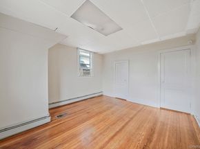 19 4th Avenue, East Rockaway NY 11518