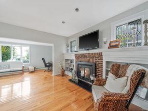 19 4th Avenue, East Rockaway NY 11518