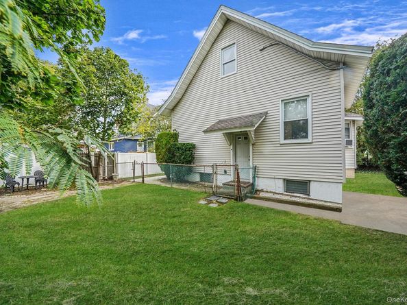 19 4th Avenue, East Rockaway NY 11518