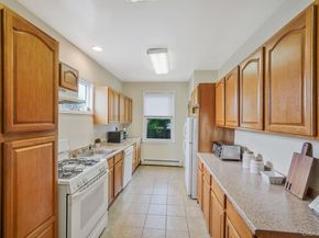 19 4th Avenue, East Rockaway NY 11518