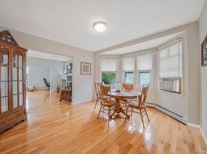 19 4th Avenue, East Rockaway NY 11518