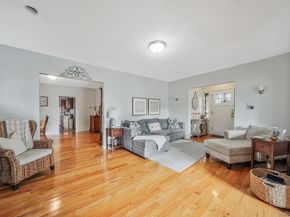 19 4th Avenue, East Rockaway NY 11518