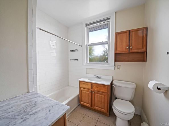 19 4th Avenue, East Rockaway NY 11518