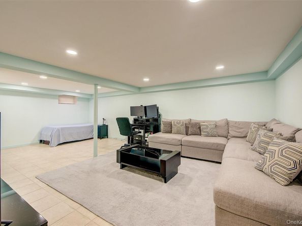 1025 Ontario Road, West Hempstead NY 11552