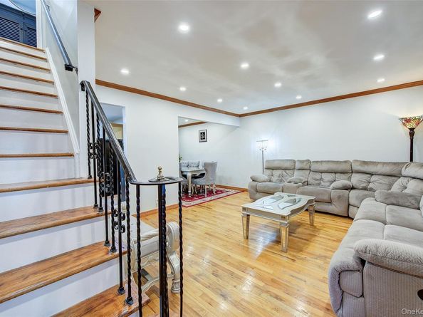 1025 Ontario Road, West Hempstead NY 11552