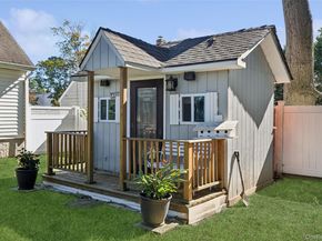 320 W 11th Street, Deer Park NY 11729