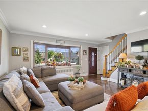 320 W 11th Street, Deer Park NY 11729