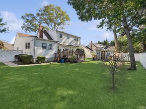 320 W 11th Street, Deer Park NY 11729