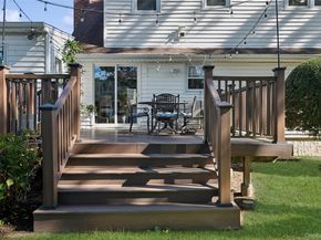 320 W 11th Street, Deer Park NY 11729