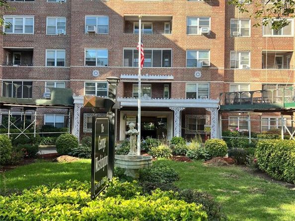 67-66 108th Street A38, Forest Hills NY 11375