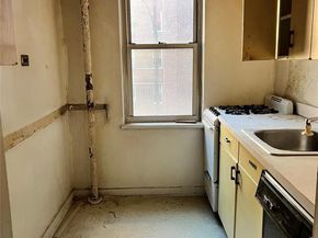 67-66 108th Street A38, Forest Hills NY 11375