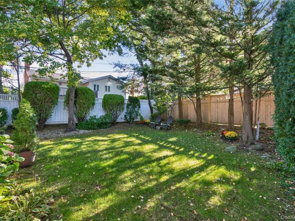 36 Fishermans Drive, Port Washington NY 11050