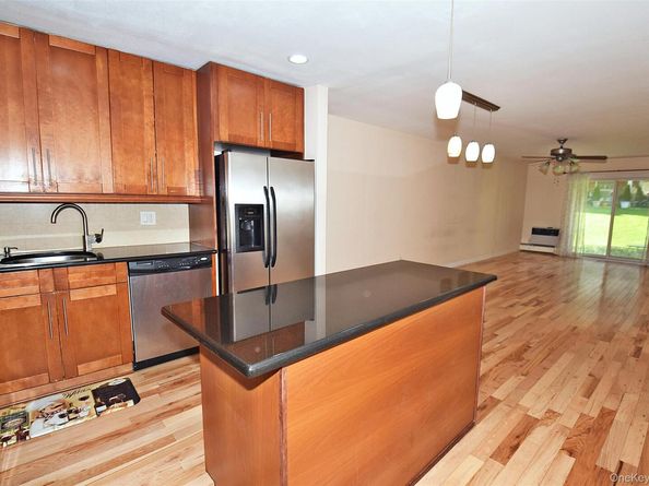 12-32 Diane Place 204 L, Bayside NY 11360