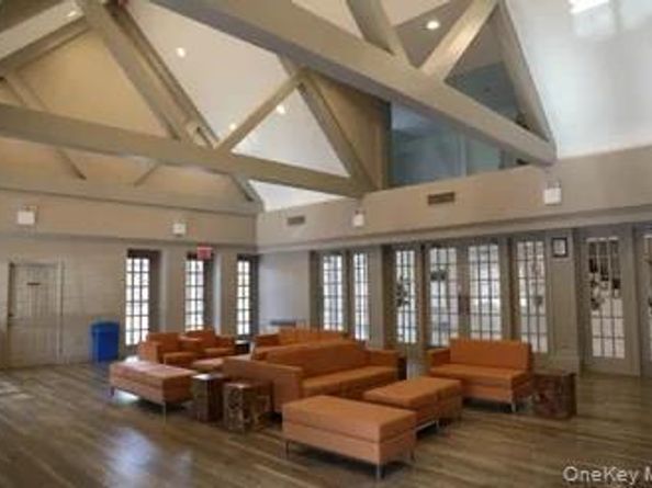 12-32 Diane Place 204 L, Bayside NY 11360