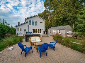 190 Academy Street, Bayport NY 11705